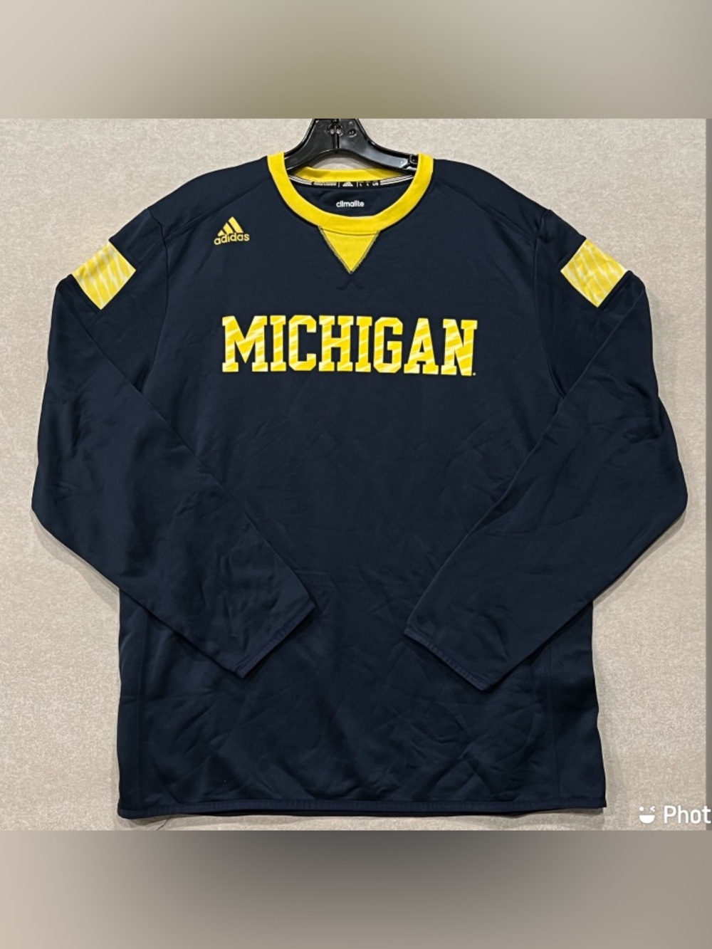 SIZE LARGE ADIDAS MICHIGAN WOLVERINE LONG SLEEVE